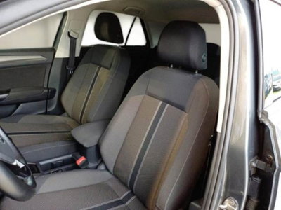 Volkswagen T-Roc 1.0 TSI Business BlueMotion Technology (8)