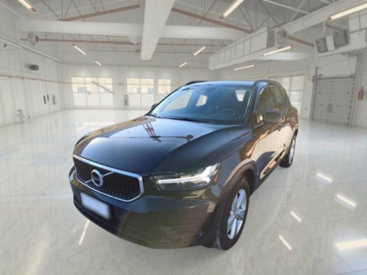Volvo XC40 T2 Momentum Core