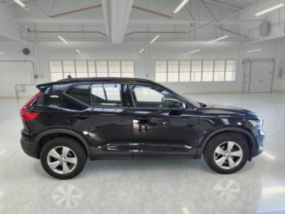 Volvo XC40 T2 Momentum Core (4)