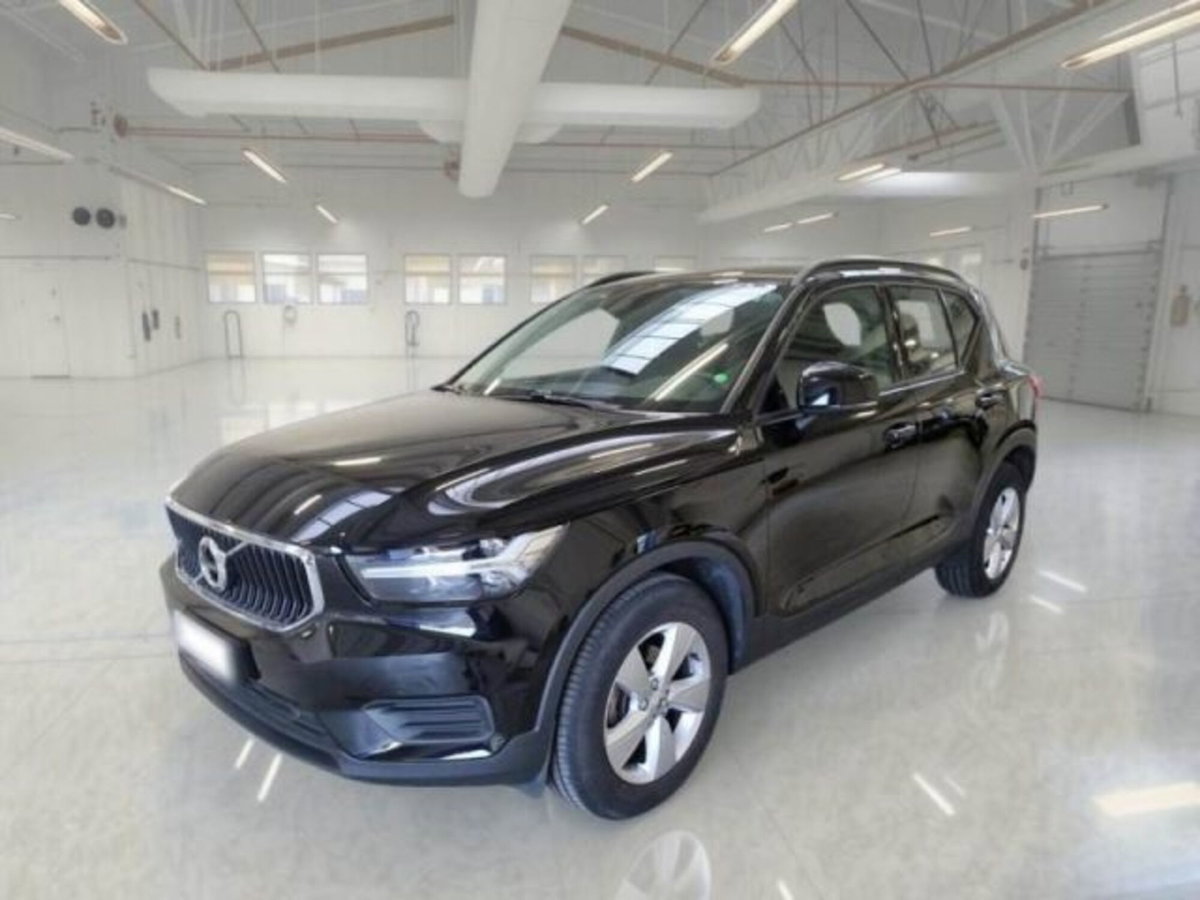 Volvo XC40 T2 Momentum Core (6)