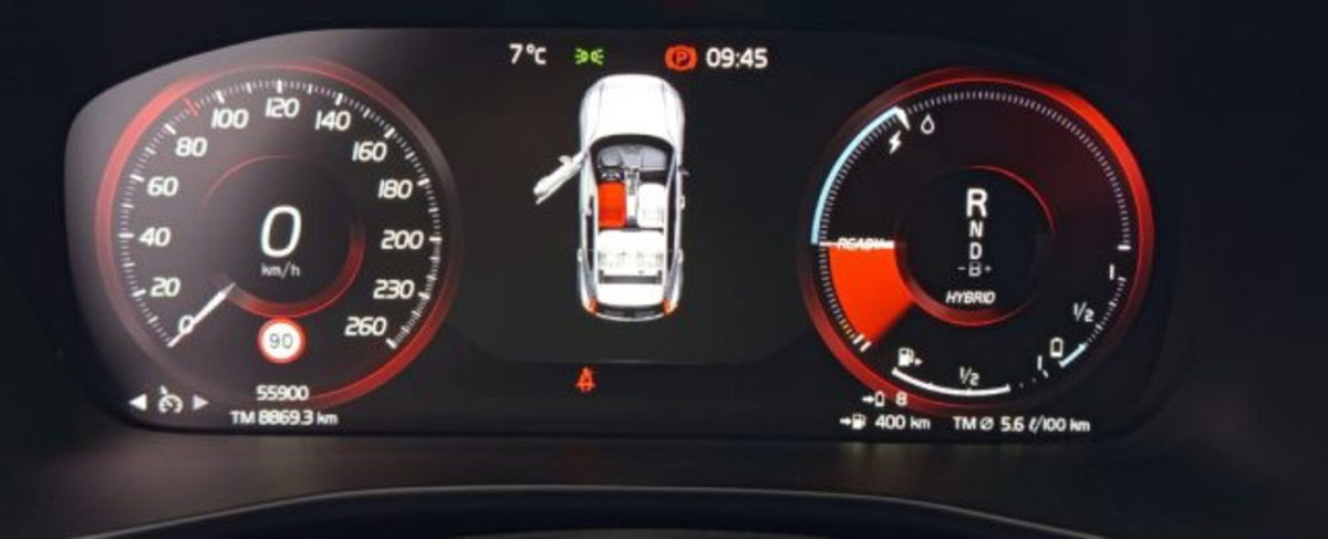 Volvo XC40 T4 Recharge Plug-in Hybrid R-design (19)