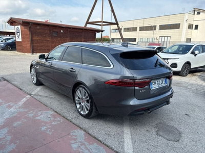 Jaguar XF Sportbrake 2.0 D 240 CV AWD aut. Prestige (7)