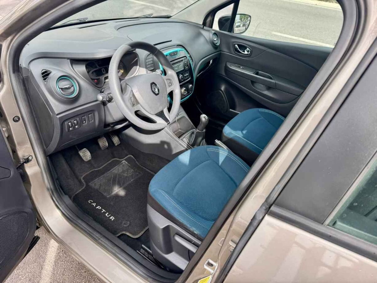 Renault Captur 1.5 dCi 8V 90 CV Start&Stop Iconic (12)