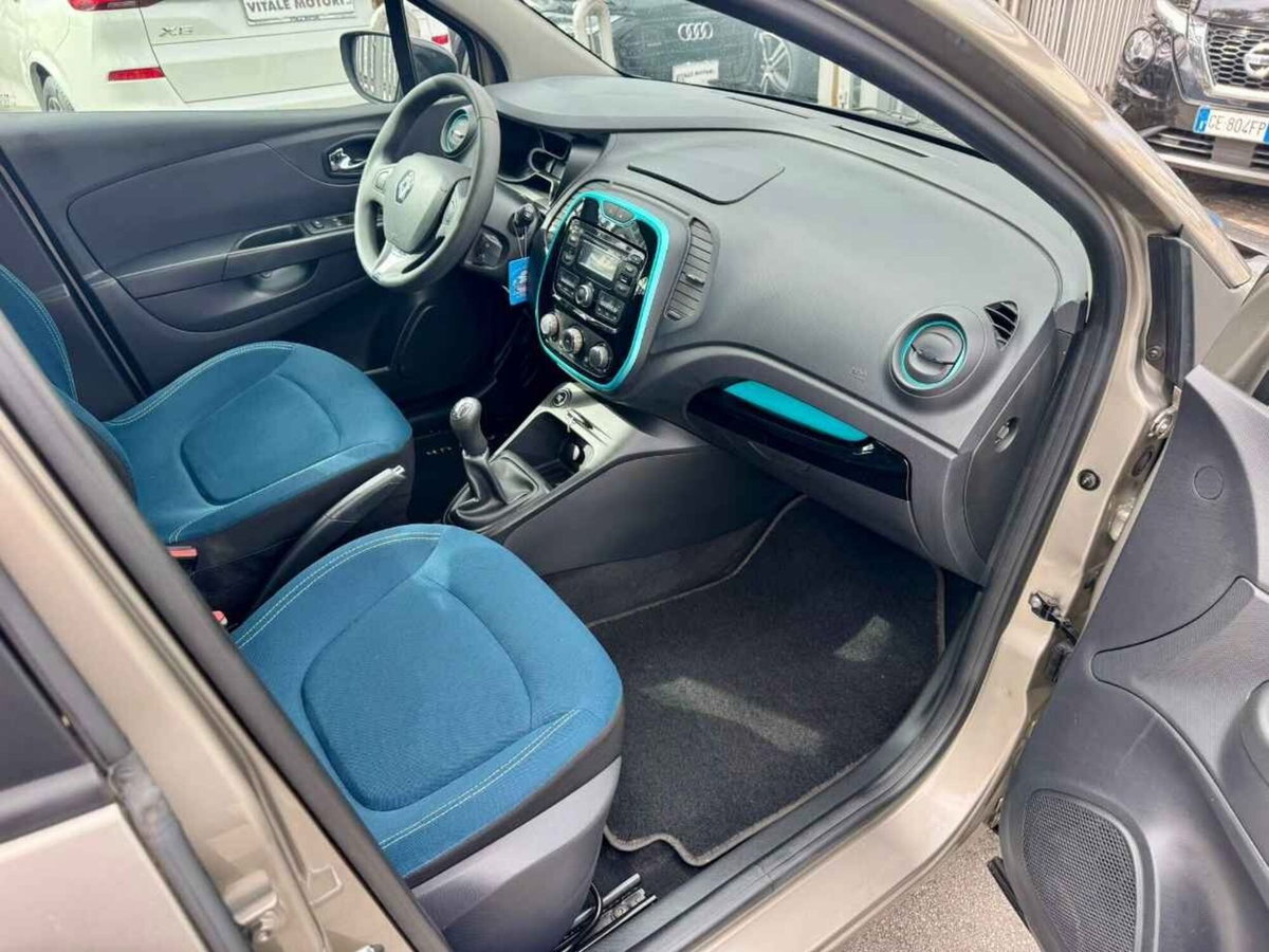 Renault Captur 1.5 dCi 8V 90 CV Start&Stop Iconic (14)