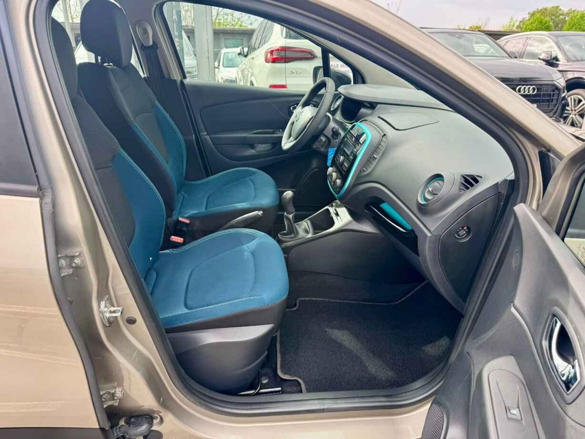 Renault Captur 1.5 dCi 8V 90 CV Start&Stop Iconic (19)