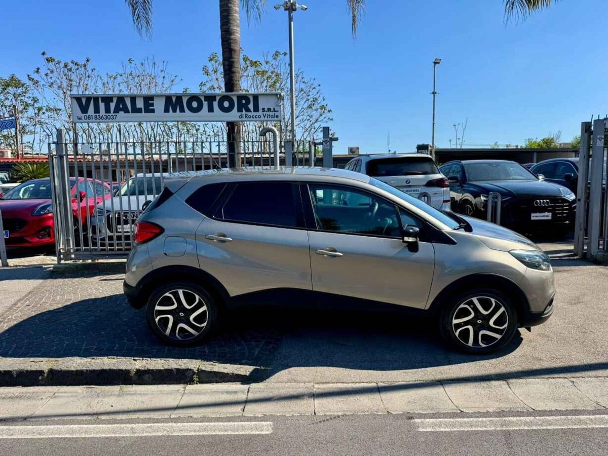 Renault Captur 1.5 dCi 8V 90 CV Start&Stop Iconic (4)