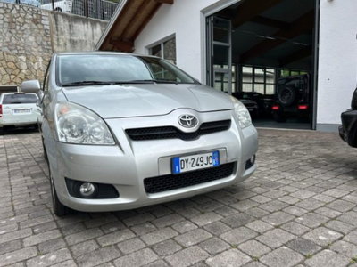 Toyota Corolla Verso 2.2 16V D-4D DPF (3)