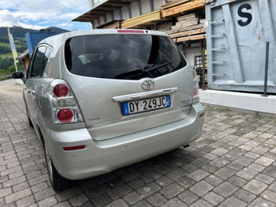 Toyota Corolla Verso 2.2 16V D-4D DPF (5)