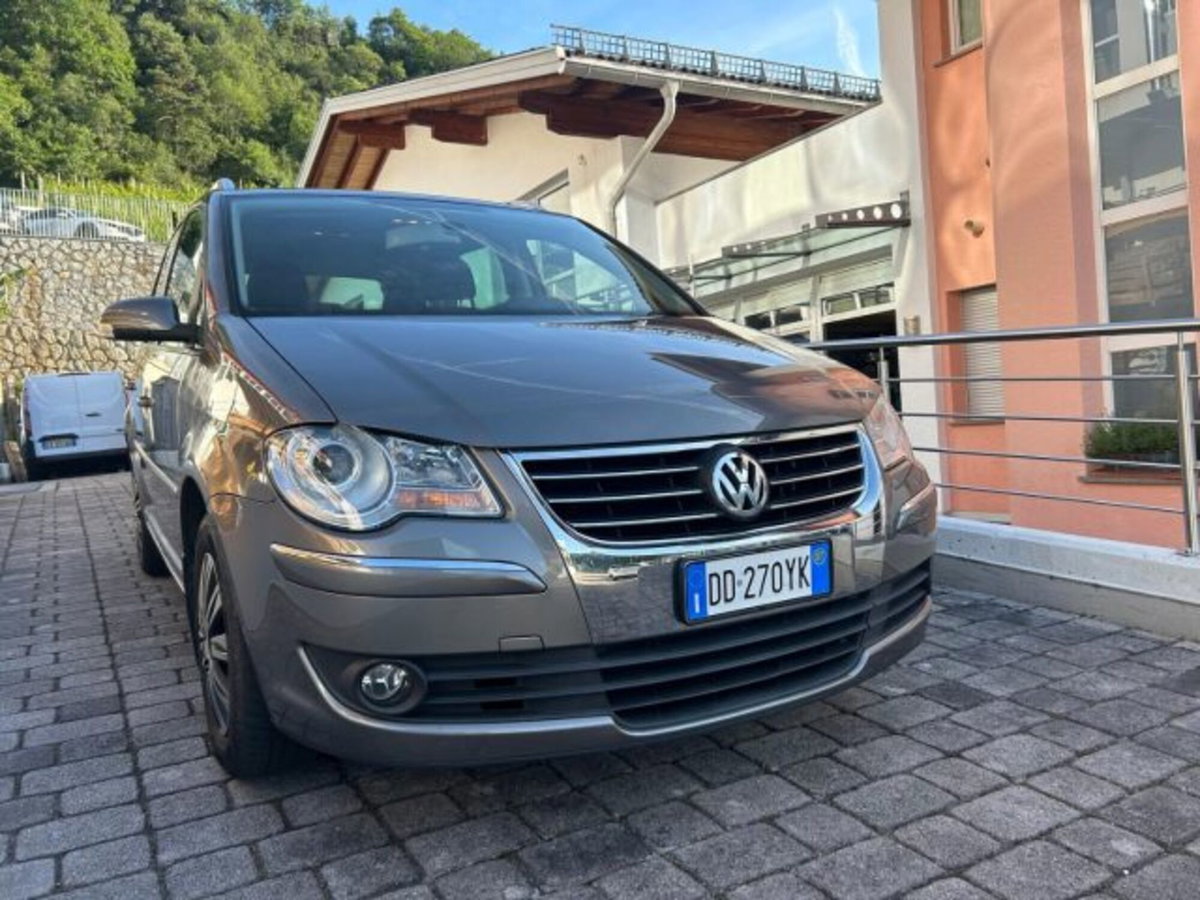 Volkswagen Touran 1.9 TDI 105CV DPF (3)