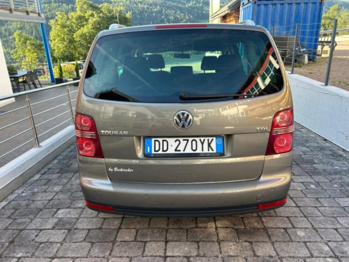 Volkswagen Touran 1.9 TDI 105CV DPF (4)