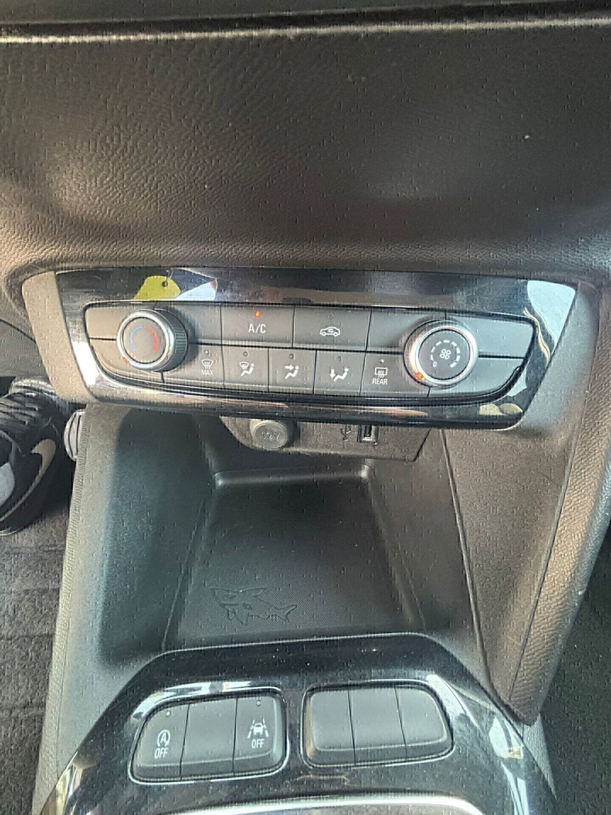 Opel Corsa 1.2 Elegance (14)