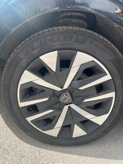 Peugeot 208 VTi 95 CV 5p. GPL Active (17)