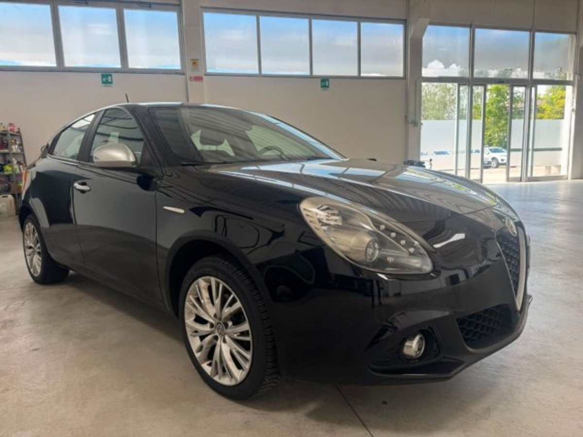 Alfa Romeo Giulietta 1.4 Turbo Super 120cv (2)