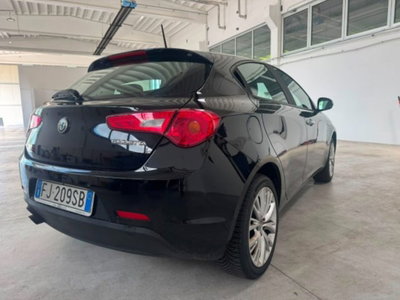 Alfa Romeo Giulietta 1.4 Turbo Super 120cv (4)