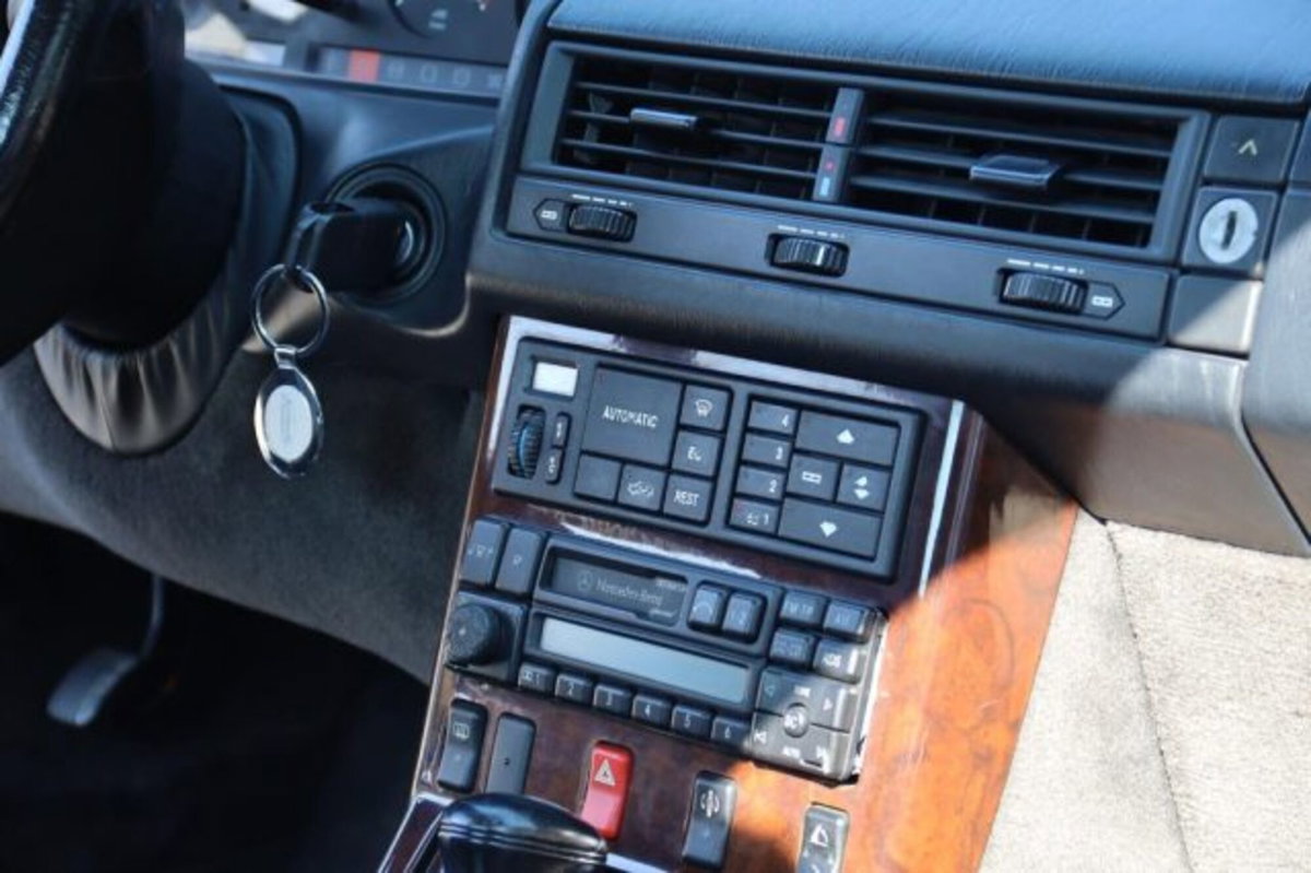 Mercedes-Benz 320 Cabrio 320 SL cat (14)