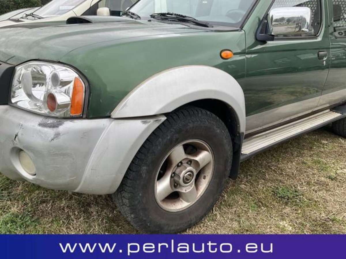 Nissan Pick-up 2.5 TD 4 porte Double Cab Navara 2WD (2)