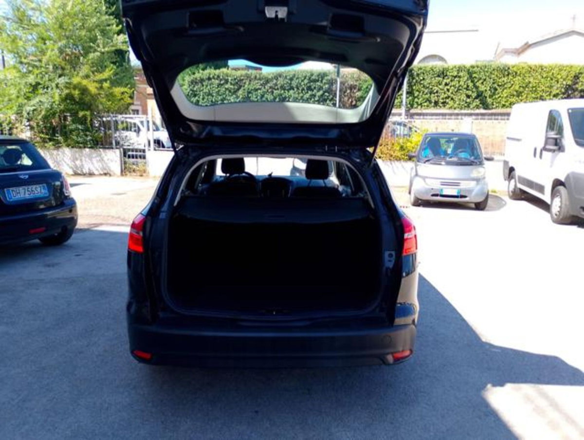 Ford Focus Station Wagon 1.5 TDCi 120 CV Start&Stop SW Plus (13)