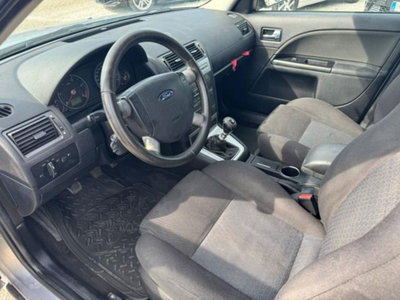 Ford Mondeo Station Wagon 2.0 16V TDCi (130CV) SW Ghia (9)