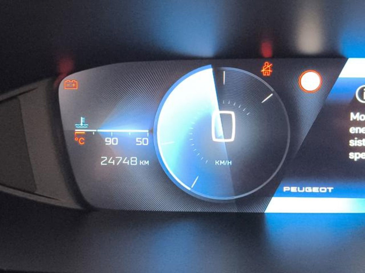 Peugeot 308 1.2 puretech t Allure s&s 130cv (13)
