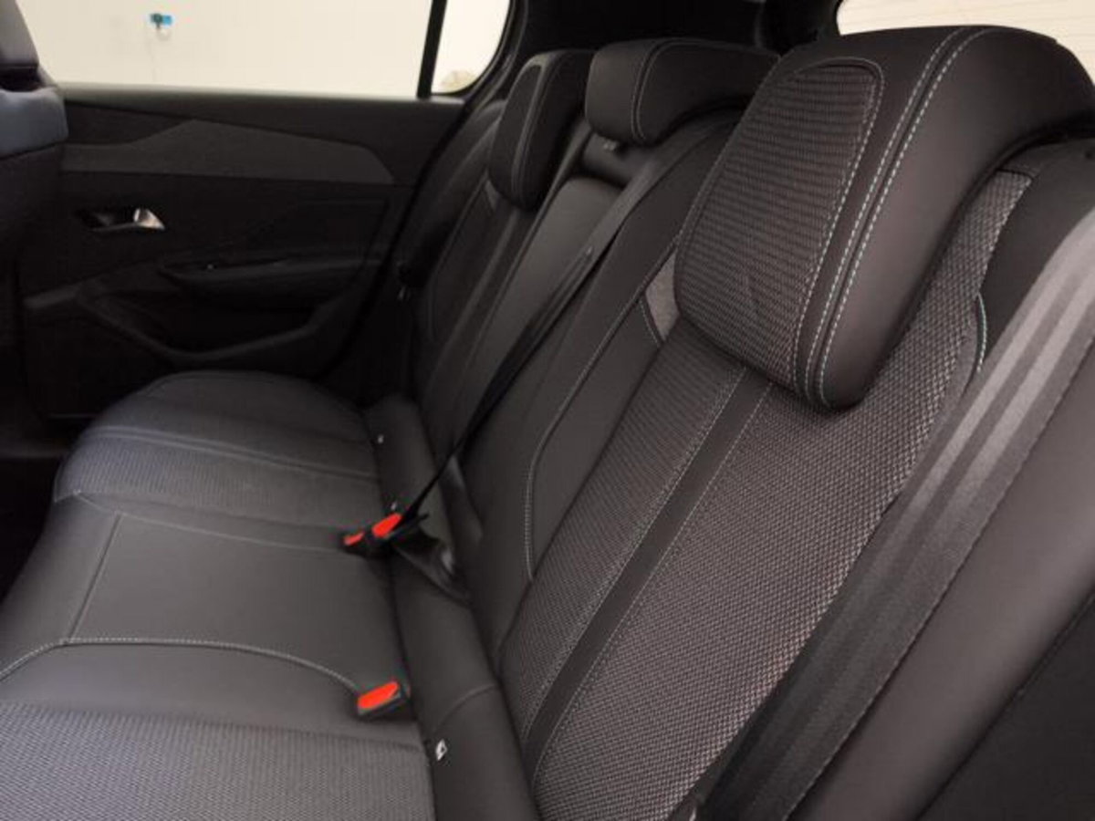Peugeot 308 1.2 puretech t Allure s&s 130cv (15)