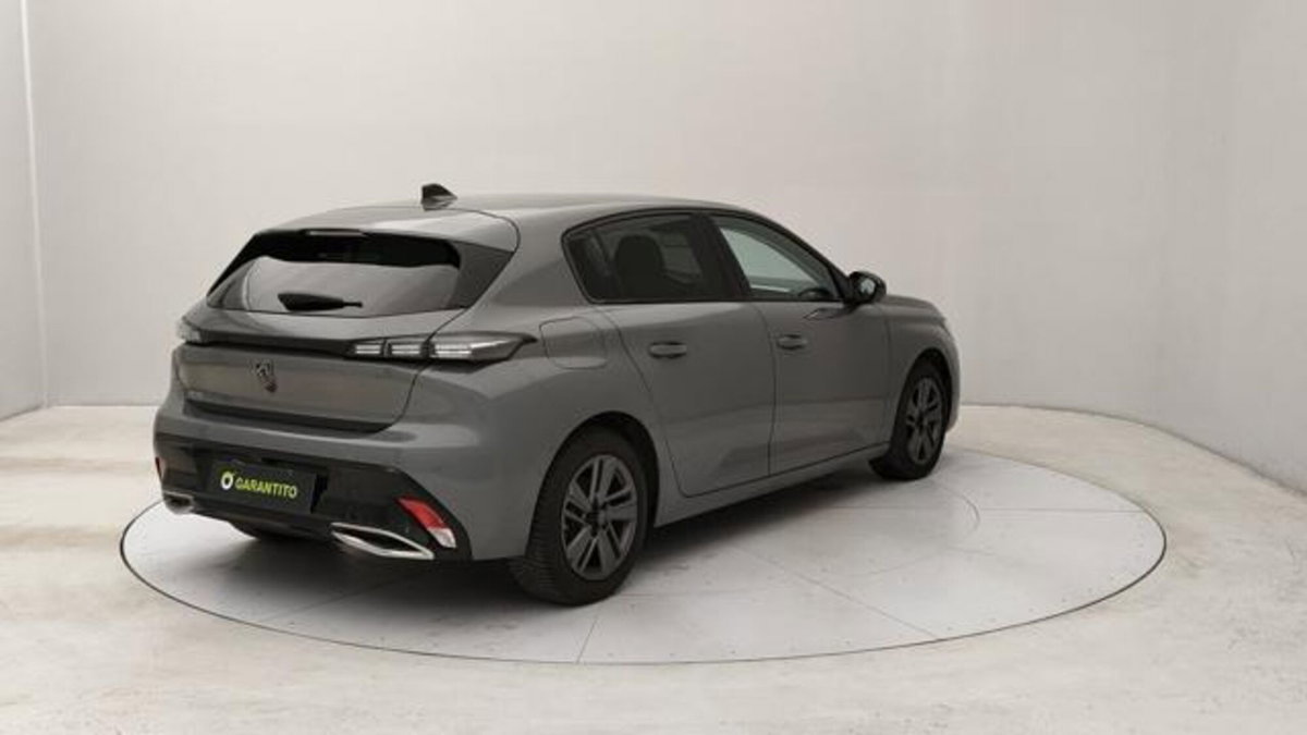 Peugeot 308 1.2 puretech t Allure s&s 130cv (5)