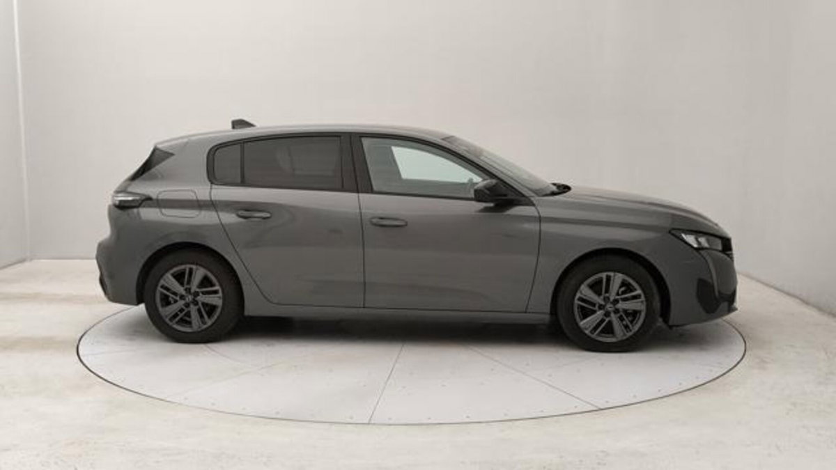 Peugeot 308 1.2 puretech t Allure s&s 130cv (6)