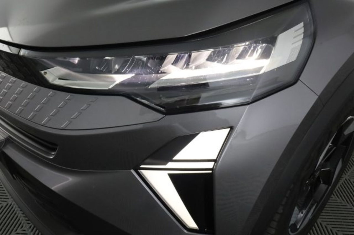 Renault Captur 1.0 eco-g Techno 100cv (9)