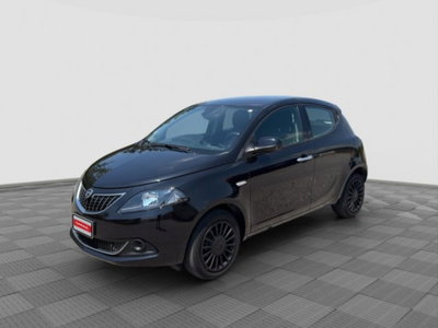 Lancia Ypsilon 1.0 FireFly 5 porte S&S Hybrid Ecochic A. Ferretti usata