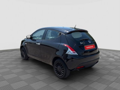 Lancia Ypsilon 1.0 FireFly 5 porte S&S Hybrid Ecochic A. Ferretti (3)
