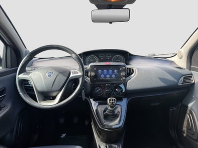 Lancia Ypsilon 1.0 FireFly 5 porte S&S Hybrid Gold Plus (12)