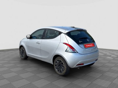 Lancia Ypsilon 1.0 FireFly 5 porte S&S Hybrid Gold Plus (3)