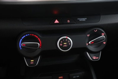 Kia Stonic 1.2 ECO GPL Urban (13)