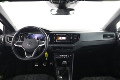 Volkswagen Taigo 1.0 tsi R-Line 115cv (4)