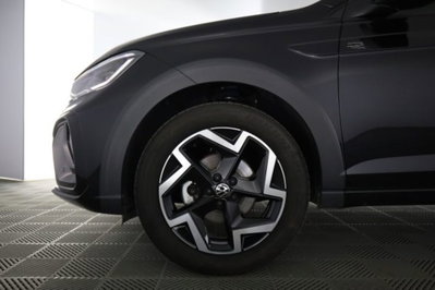 Volkswagen Taigo 1.0 tsi R-Line 115cv (8)