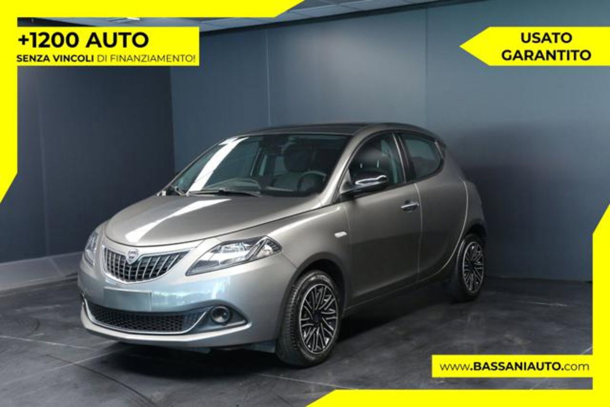 Lancia Ypsilon 1.0 FireFly 5 porte S&S Hybrid Silver Plus