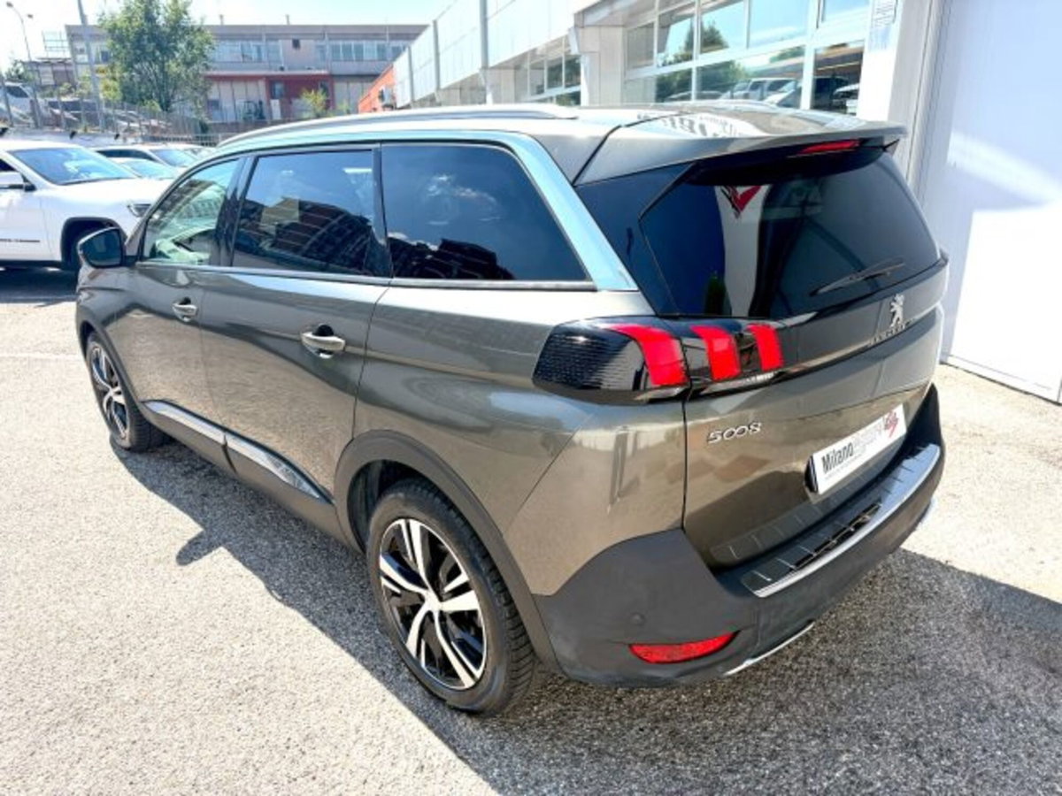 Peugeot 5008 PureTech Turbo 130 S&S EAT8 Allure (4)