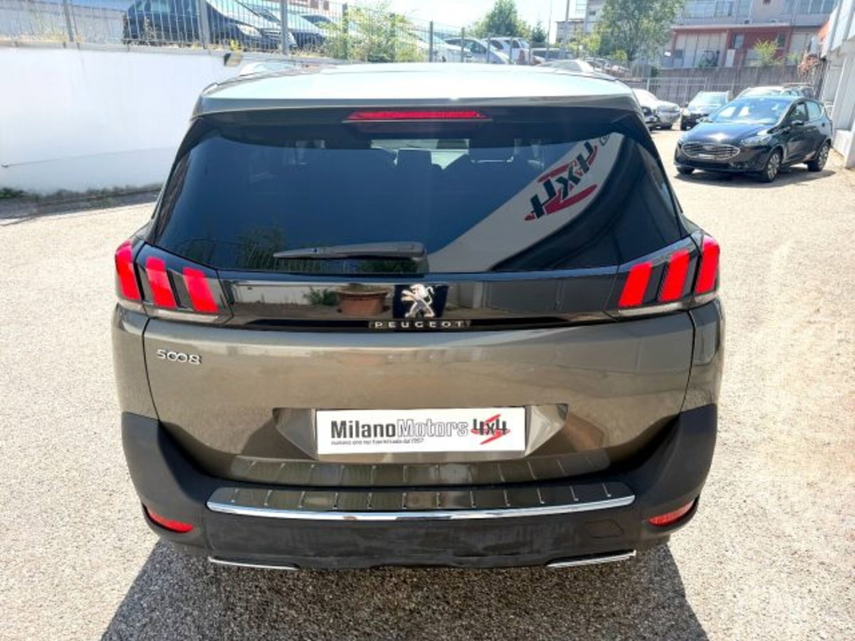 Peugeot 5008 PureTech Turbo 130 S&S EAT8 Allure (7)