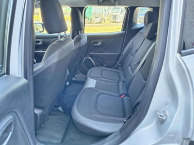 Jeep Renegade 1.3 T4 DDCT Limited (10)