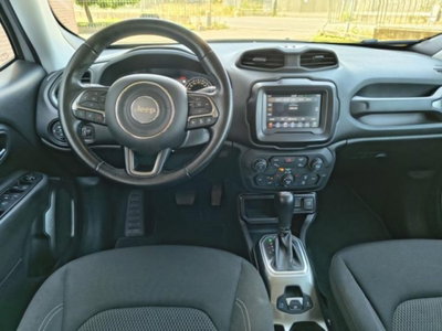 Jeep Renegade 1.3 T4 DDCT Limited (11)