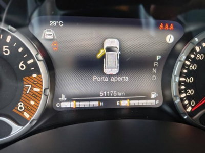 Jeep Renegade 1.3 T4 DDCT Limited (13)