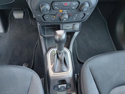 Jeep Renegade 1.3 T4 DDCT Limited (15)