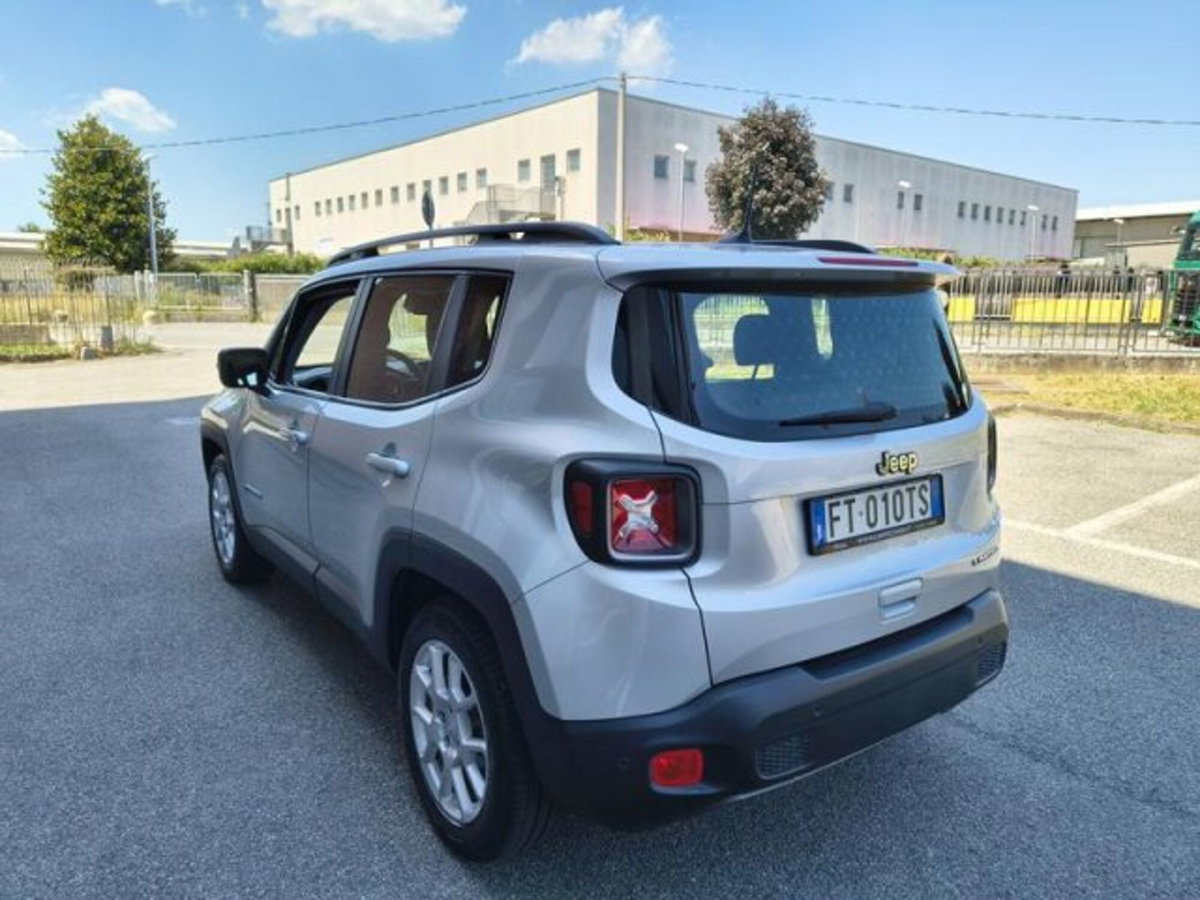 Jeep Renegade 1.3 T4 DDCT Limited (7)