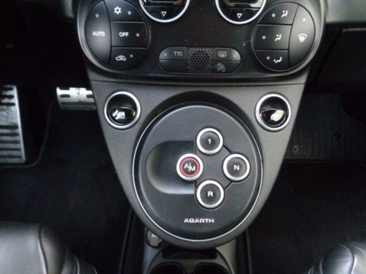 Abarth 595 595 1.4 Turbo T-Jet 165 CV Turismo (14)