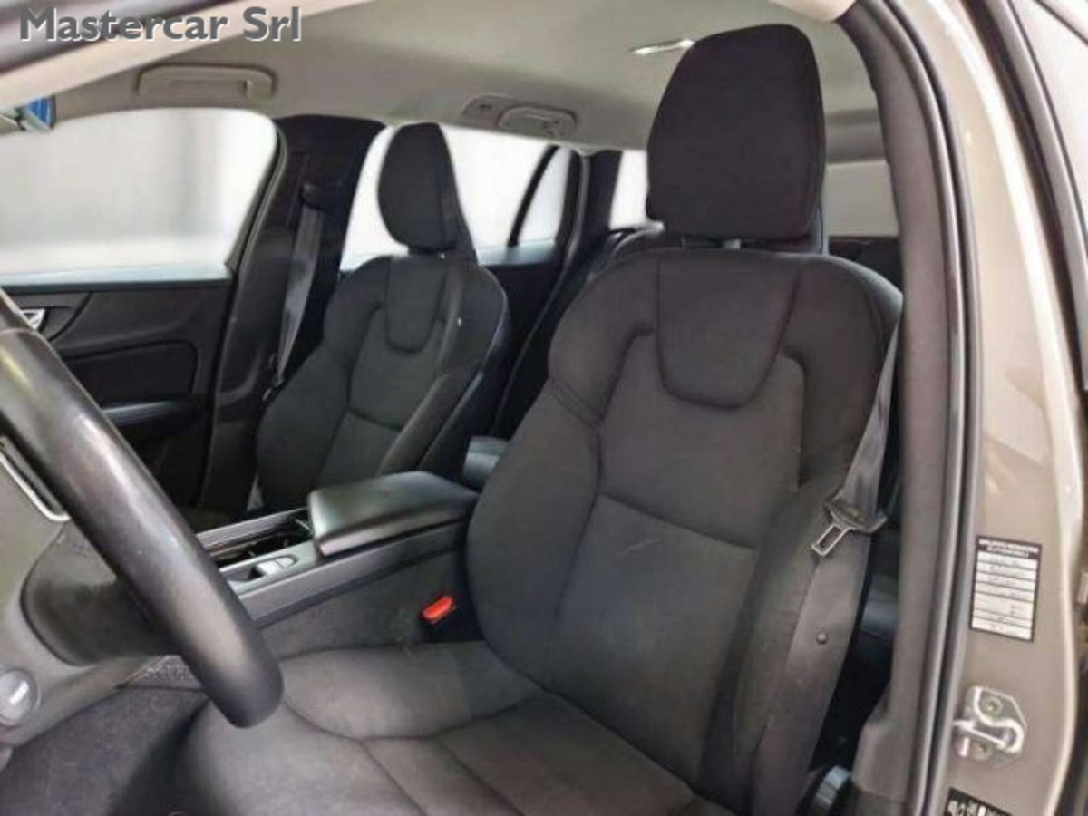 Volvo V60 D3 Momentum Business (8)