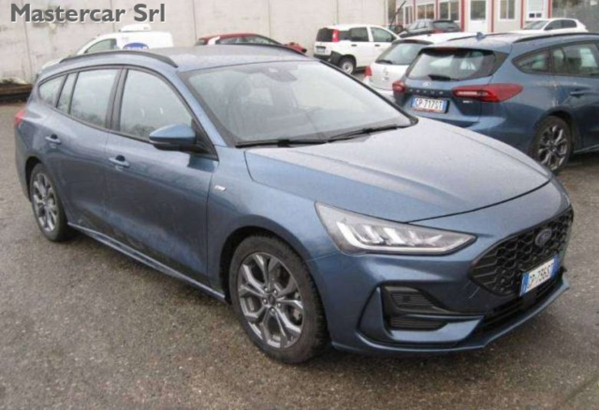 Ford Focus Station Wagon 1.0 EcoBoost Hybrid 125 CV SW ST-Line Design (5)