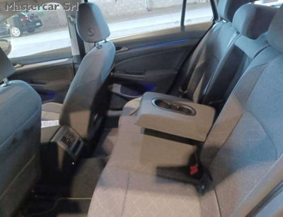 Volkswagen Golf Variant 1.0 eTSI EVO DSG Life (6)