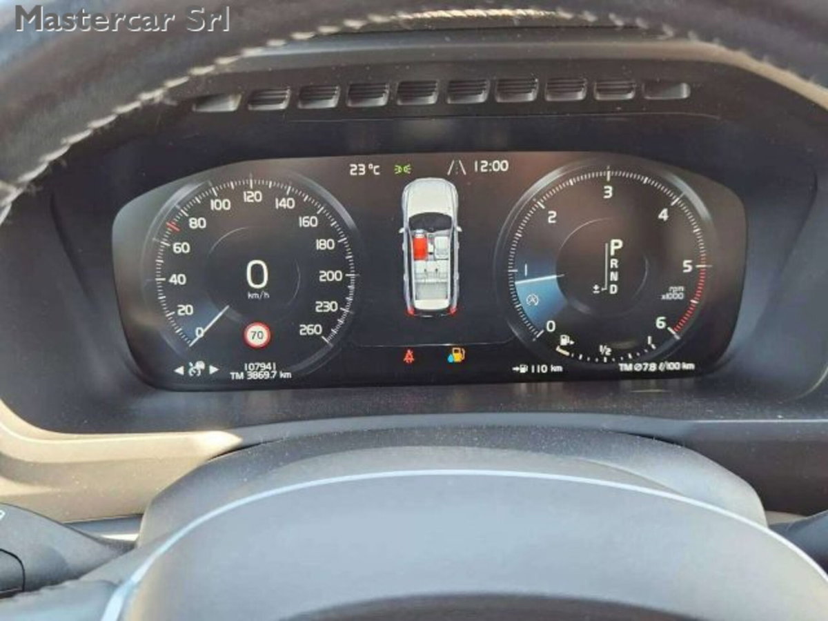 Volvo XC90 D5 AWD Geartronic Business Plus (13)