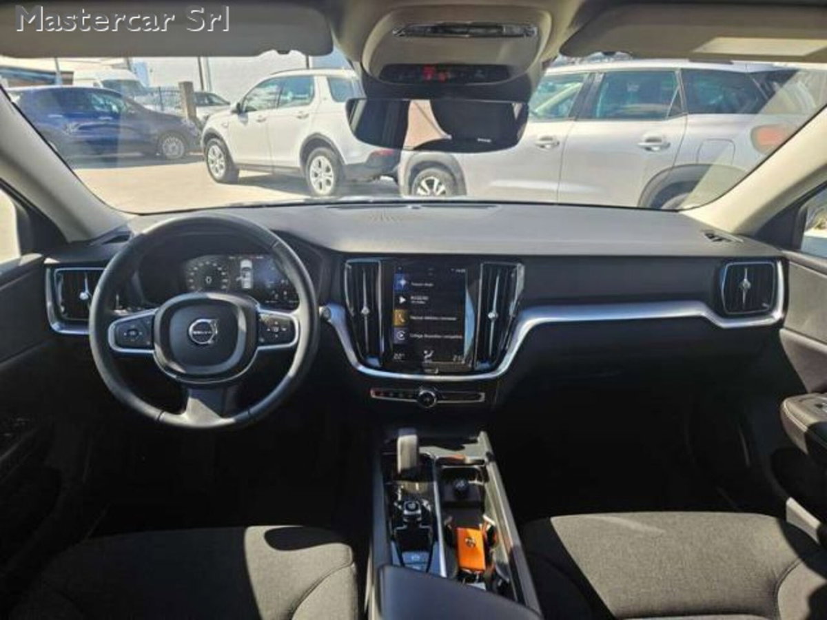 Volvo V60 B4 Geartronic Momentum Business Pro (12)