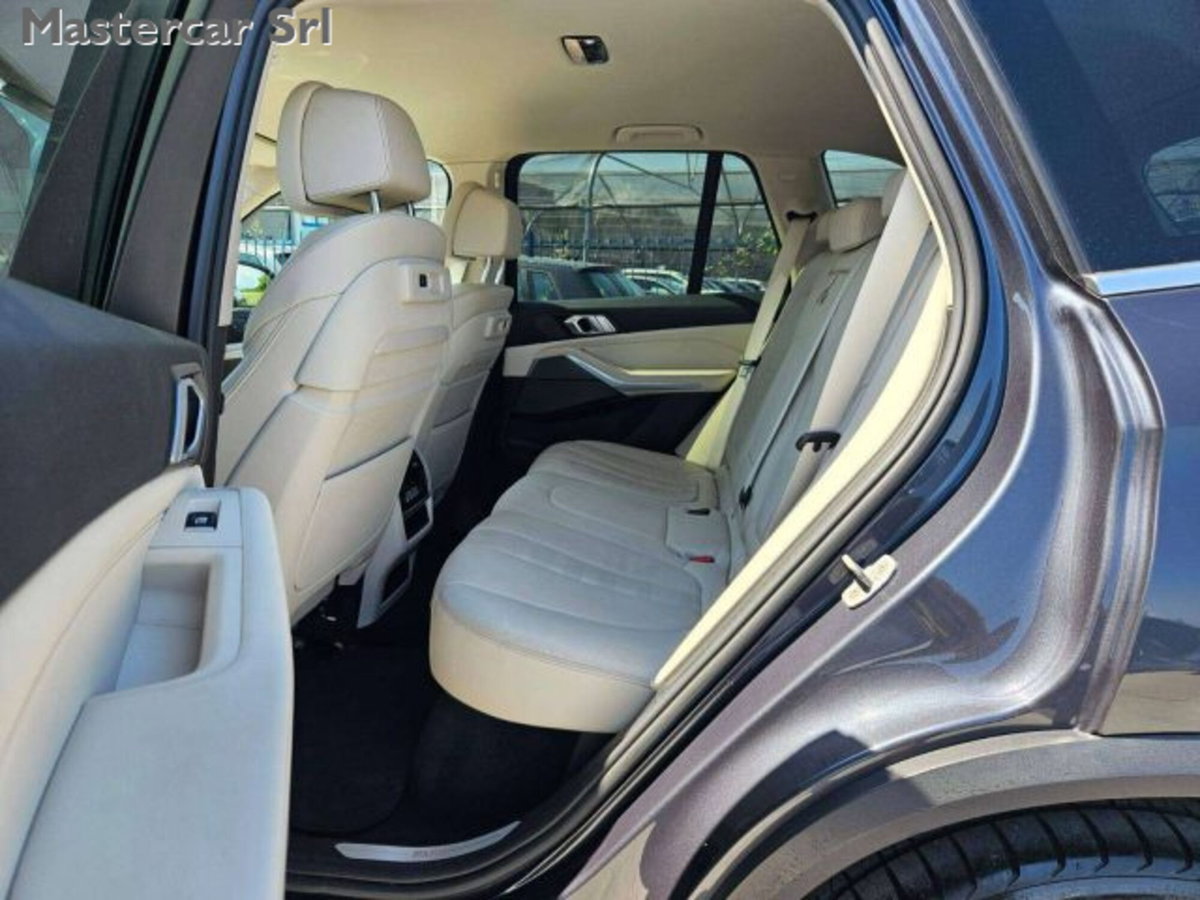 BMW X5 xDrive25d Business (14)