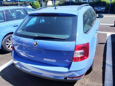 Skoda Octavia Station Wagon 2.0 TDI SCR 150 CV Wagon Executive (3)